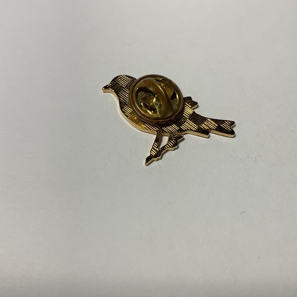 Cloisonné Enamel Yellow Bird Lapel Hat Scarf Tack Pin Fish In Crown Marking - Picture 2 of 5